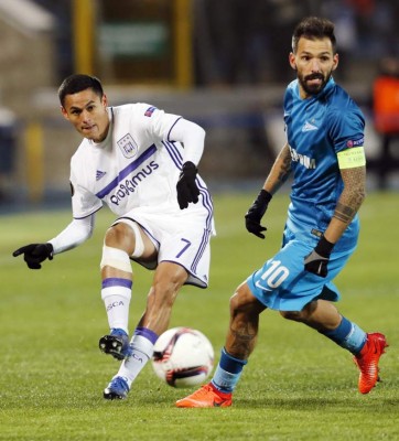 El emotivo festejo de Najar tras la clasificación a octavos en la Europa League