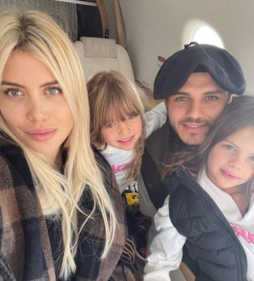 Con beso romántico: Las fotos del viaje de reconciliación de Wanda Nara y Mauro Icardi en Dubai