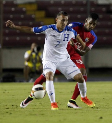 Donis Escober y Rony Martínez, los dos más destacados de Honduras contra Panamá