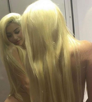 Explosiva hija de Myrka Dellanos es contratada en Televisa Deportes