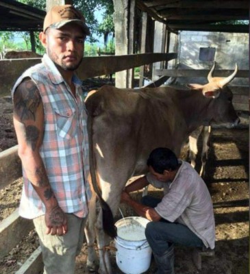 Policías, albañiles, barberos, pintores y pescadores... ¡La otra profesión de los futbolistas hondureños!