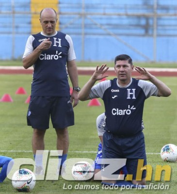 Así fue el entrenamiento de Honduras: Los tenis 'Air Jordan' de Elis, Arnold se entrena y Coito se luce
