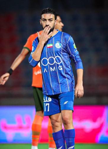 Los exjugadores del Barça y Real Madrid que huyeron de Irán por el conflicto con USA: No he podido comunicarme con él