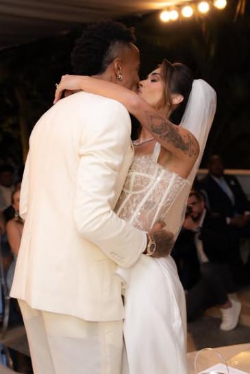 Militao se casó con una bella modelo y los únicos tres jugadores del Real Madrid en la boda: ¡se robaron el show!