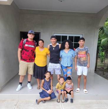 Carlos Sánchez no olvida sus raíces y siempre visita el departamento de Atlántida.