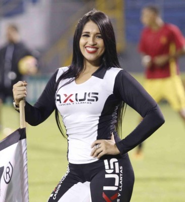 ¡BELLEZA! Las chicas más lindas que adornan el juego Real España-UPN