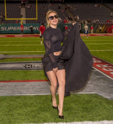 Lady Gaga sorprende a todos en el Super Bowl al enseñar sus partes íntimas