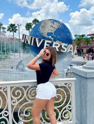 James Rodríguez sorprende con su nueva novia: 12 años menor y así fueron captados tras partido de León