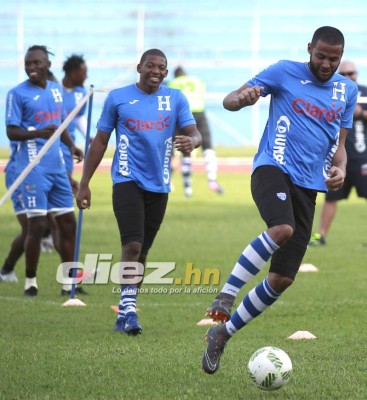 Bromas y alegría: Así fue el entreno de la Selección de Honduras antes de viajar a Barcelona
