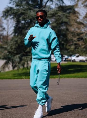 Camavinga sorprende y así llegó Mbappé a la concentración de Francia para los duelos ante Brasil y Colombia