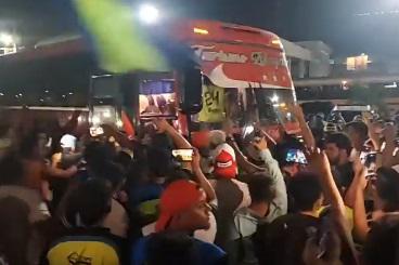 Caravana pletórica del Olancho en Juticalpa, locura por Auzmendi y el mensaje emotivo a Humberto Rivera