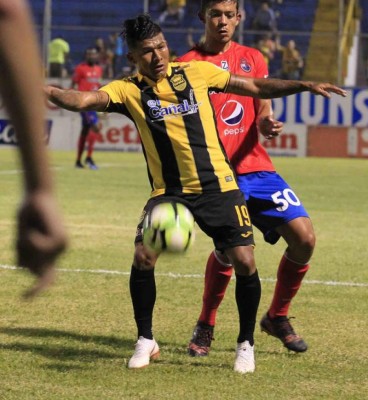 MERCADO: Alajuelense fija su mirada en Honduras, Olimpia y UPNFM son noticia
