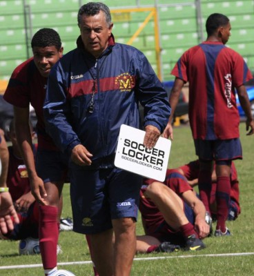 ¿Dónde están los extécnicos extranjeros que vinieron a Honduras? Uno dirigirá al Monterrey de México