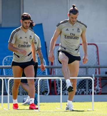 Visita inesperada, chilenas de Ramos y Marcelo: Así fue el entrenamiento del Real Madrid &nbsp;&nbsp;