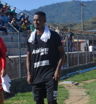 EL MERCADO: Marathón y Real Sociedad fichan, delantero al Comunicaciones y ex River Plate jugará en Honduras