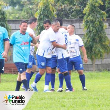 El ex jugador del Olimpia participó ayer en San Luis, Santa Bárbara en el juego de Las Leyendas.