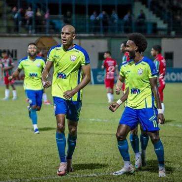 Eddie Hernández y su advertencia a Olimpia: “Si no cometemos errores, creo que vamos a ser finalistas”