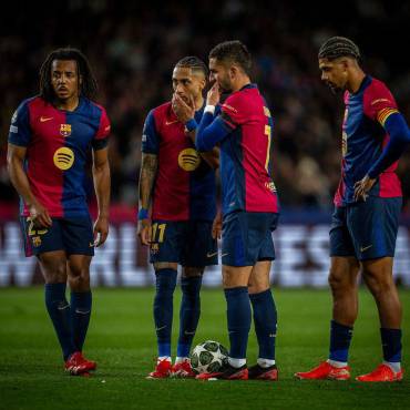 Barcelona logra la clasificación a cuartos de final tras derrotar a Benfica en Montjuic.