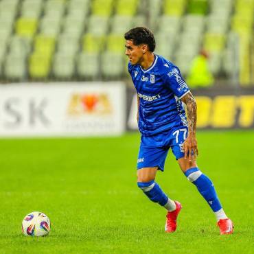 Luis Palma viaja a Islandia y se prepara para su estreno en Champions League 2025-2026: Rival y horario