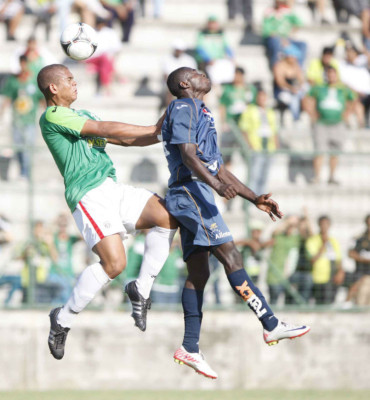 Imágenes del accidentado partido Marathón-Motagua