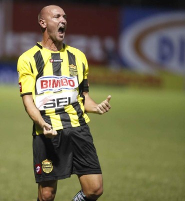 TOP: Los 13 uruguayos más goleadores en Liga Nacional de Honduras