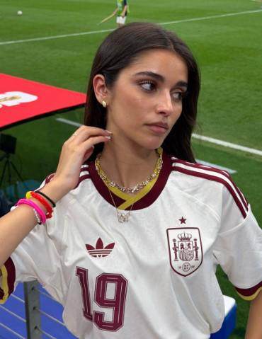 El lado sexi de la final: las novias de los jugadores de España y Argentina