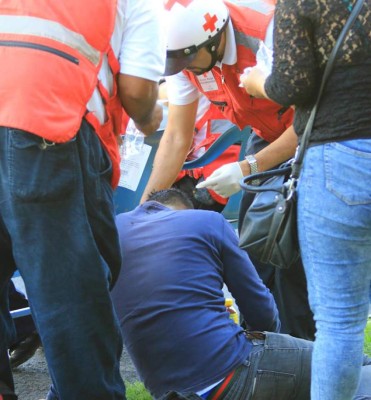 FOTOS: Guerra entre barra del Olimpia y Motagua en el estadio Nacional
