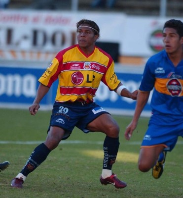 Clubes del extranjero que le dieron otra oportunidad a un hondureño