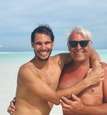 Fiesta, playa y familia: Las lujosas vacaciones de los tenistas Rafael Nadal y Eugénie Bouchard