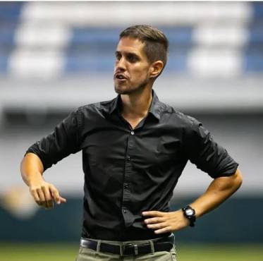 Ninrod Medina está fuera de Motagua: las cinco opciones que tiene en carpeta ante el despido del técnico