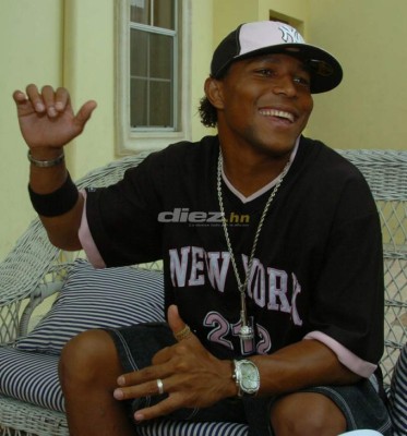 Las 15 fotos de Carlos Pavón en su etapa como rapero que no habías visto