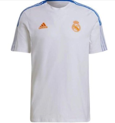 Con nuevo escudo y un crack no aparece: Real Madrid presenta sus camisetas para la temporada 2021-22