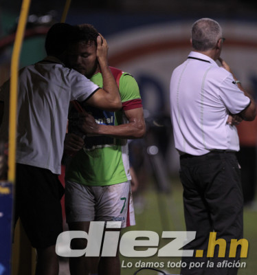 Los rostros de tristeza en Marathón tras derrota ante Olimpia