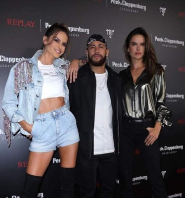 ¿Lesionado? Neymar se va a una fiesta de moda en Alemania y enfada al PSG