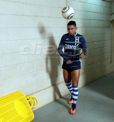 Caras pintadas y rostros optimistas en la Selección de Honduras