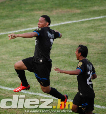 Imágenes del clásico Marathon vs Olimpia.