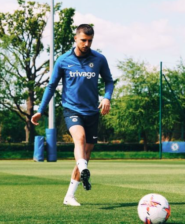 La tiktoker que fue declarada culpable por acosar a una figura del Chelsea: lo llamaba de 21 números diferentes