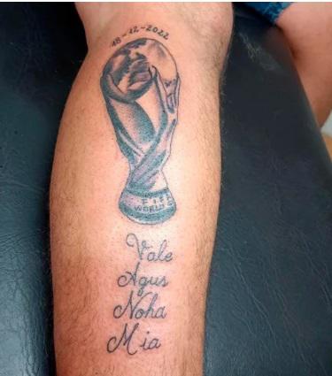 Del “¿qué mirás, bobo?” al beso de Messi a la Copa del Mundo: locura desenfrenada por los tatuajes de Argentina