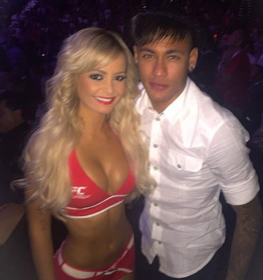 Conoce más de La barbie brasileña Jhenny Andrade