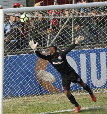 Los futbolistas que más juegan con el Olimpia de Nahún Espinoza