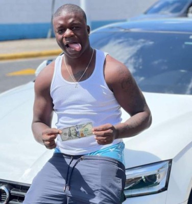 La historia detrás de 'La Taflo', el 'talismán' y comediante que volvió a celebrar otro título con el Olimpia