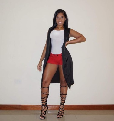 La despampanante Kasi Bennett, novia de Usain Bolt que lo alienta en todo momento