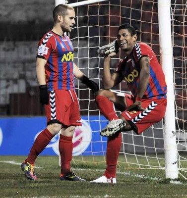 Las celebraciones curiosas y llamativas de Carlo Costly