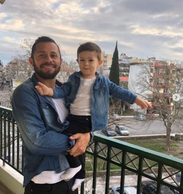 Futbolistas hondureños y sus 'tiernas' imágenes en su faceta de padres