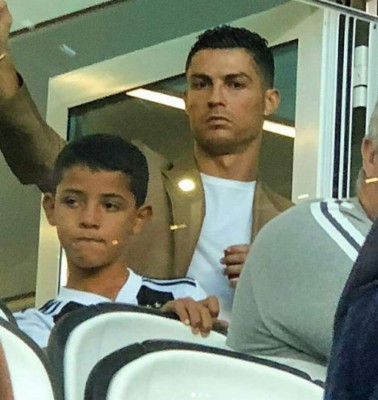 No los deja solo: Cristiano Ronaldo acompañó a la Juventus desde el palco