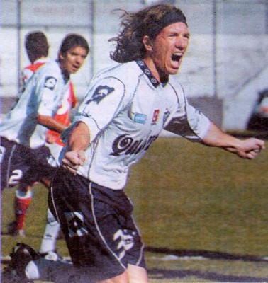 ¡Hondureño en lista! Futbolistas con más equipos en su carrera