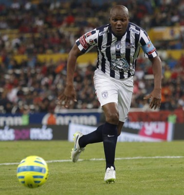 Futbolistas que han enfrentado demandas por no cumplir la manutención de sus hijos