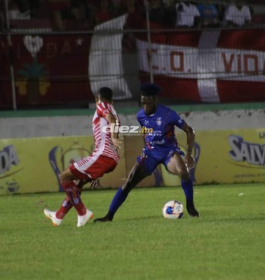 NO VISTE EN TV: Chicas lindas, explosión de ira y festejos en el Estadio Ceibeño