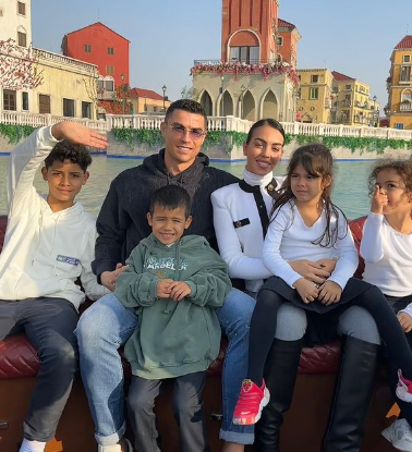 Cristiano Ronaldo tiene problemas en conseguir un chef para su mansión en Portugal: el salario y sus altas exigencias