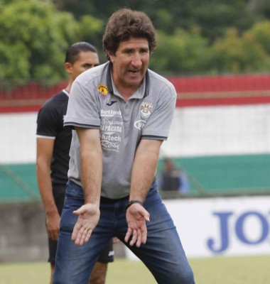 Héctor Vargas, el técnico más ganador de trofeos en la historia del fútbol de Honduras